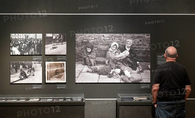 Photos Warsaw Ghetto