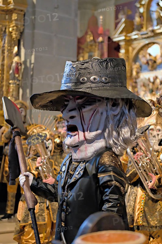 St. Leodegar Carnival Mass in the courtyard