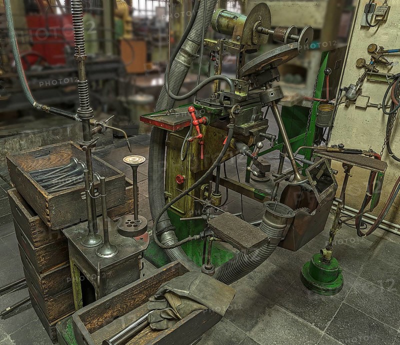 Welding machine in a former valve factory