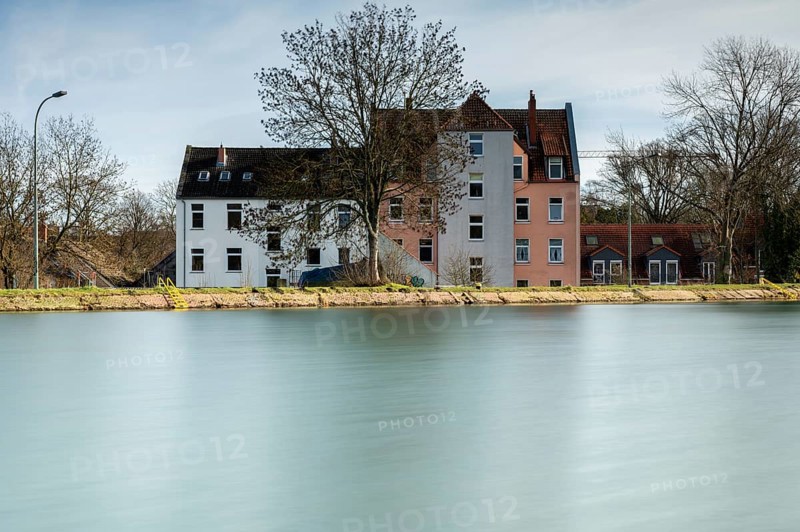 Long exposure at the canal in Hannover district Linden