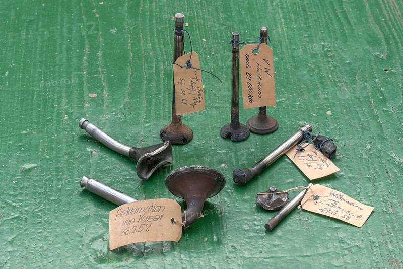 Complaints of delivered valves of a former valve factory