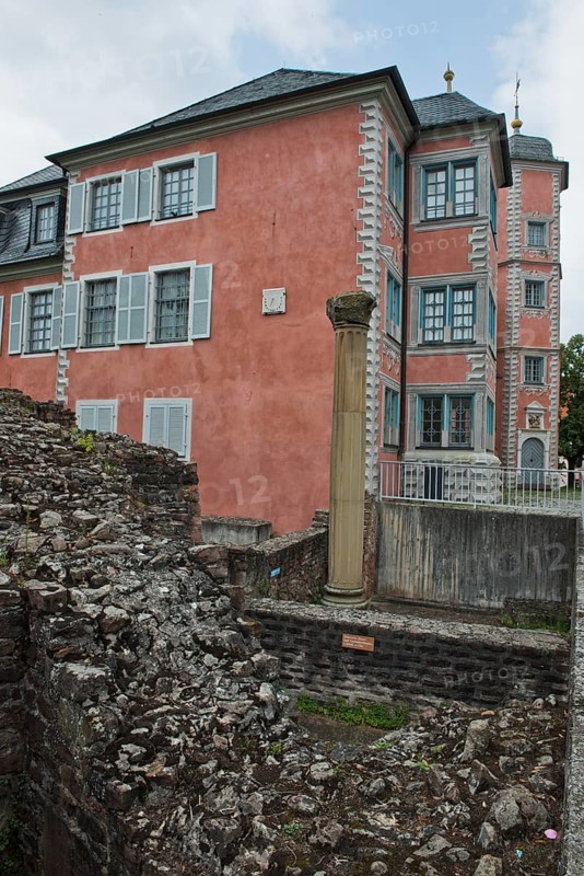 Excavation in front of the Lobdengau Museum