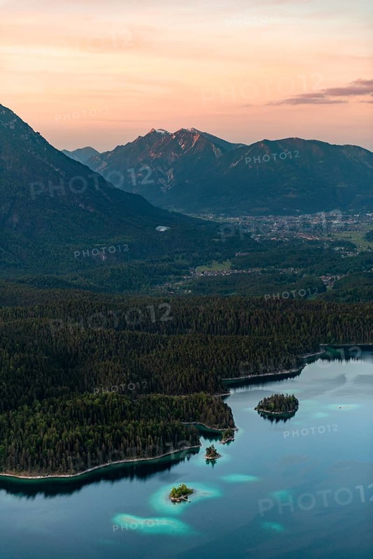 Islands and wooded shore of the Eibsee lake