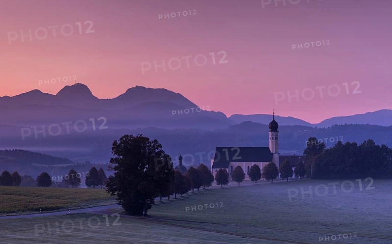 Pastel colours at sunrise at the Wilparting pilgrimage church