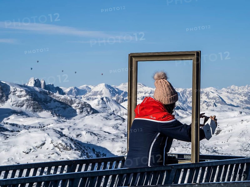 Tourist admiring winter landscape at Five Fingers viewpoint