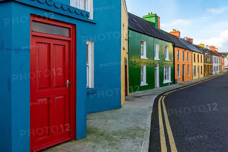 Coloured house facades with street layout