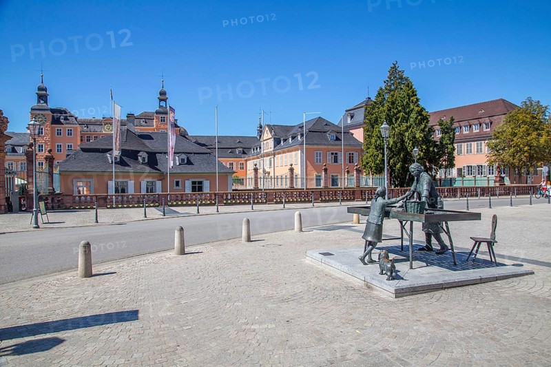 Monument Asparagus Woman in front of the main entrance of Schwetzingen Palace