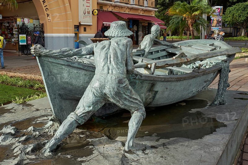 Sculpture Homenaje al chicharrero