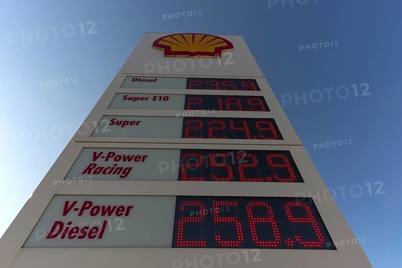 Fuel prices over 2. 00 EURO