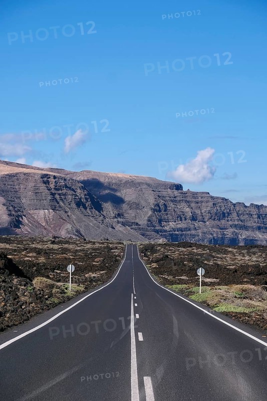Coastal road to Orzola