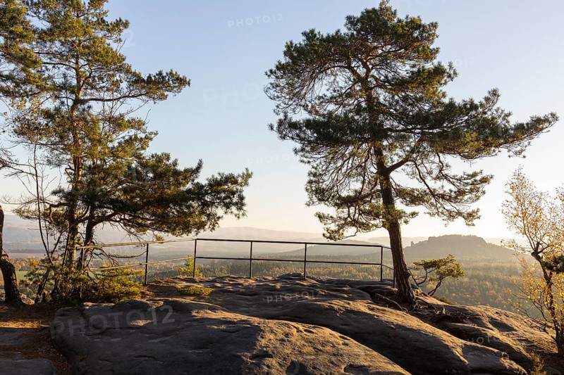 Natural viewing platform on the Pfaffenstein at sunrise