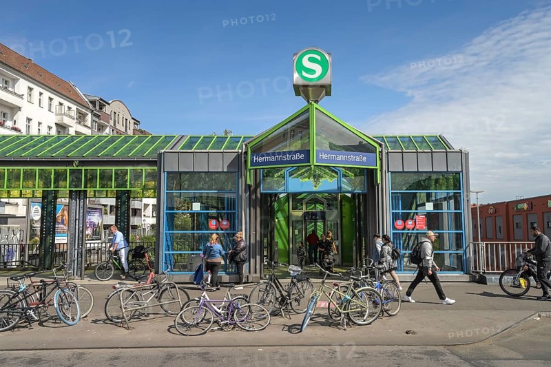 Hermannstrasse Station