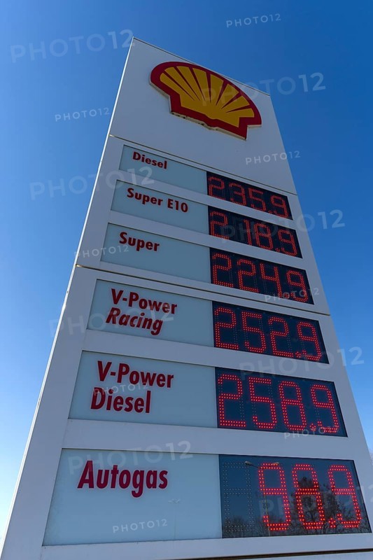 Fuel prices over 2. 00 EURO