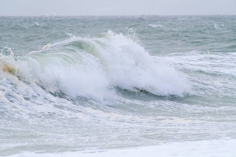 Breaking Wave