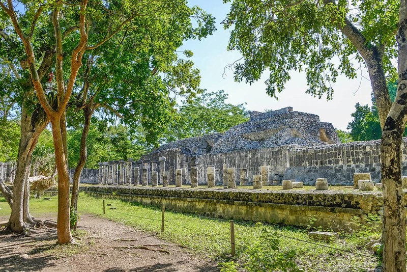 Warrior Temple Templo de los Guerreros with the Hall of 1000 Pillars