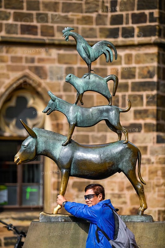 Bronze sculpture