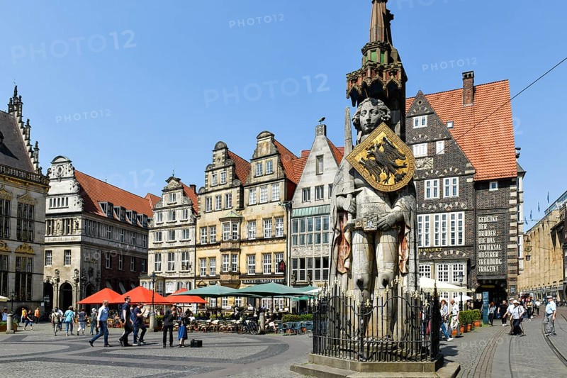 Roland Statue