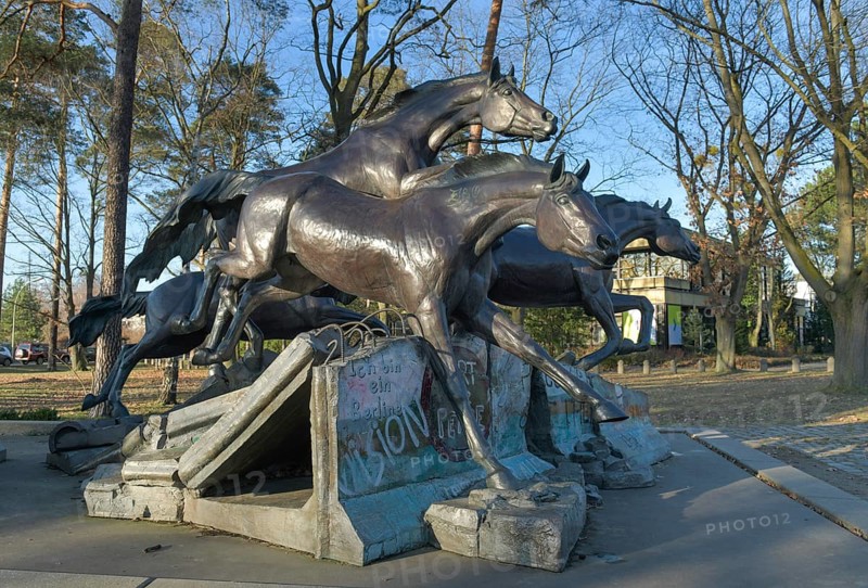 Monument 'The Wind of Freedom'