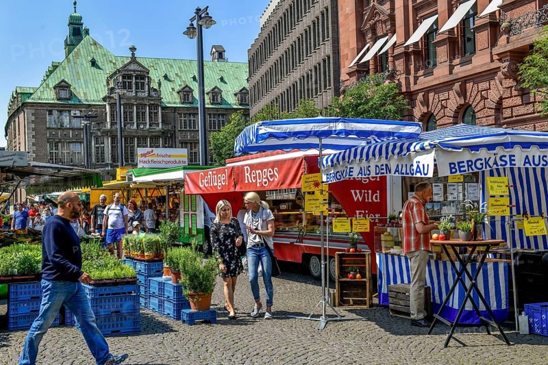 Weekly market