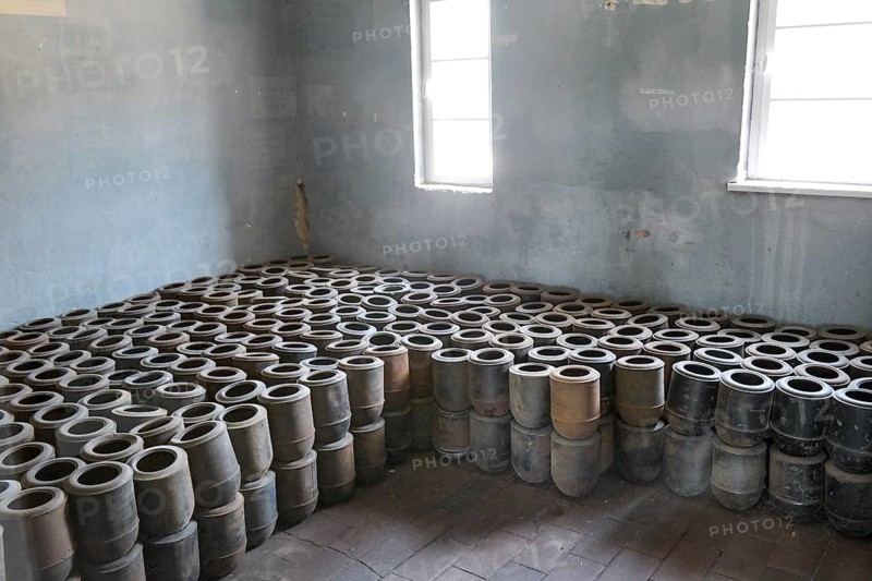 Urns