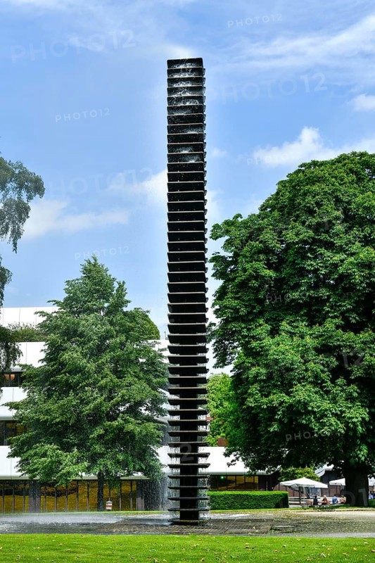 Water sculpture 1977 by Heinz Mack