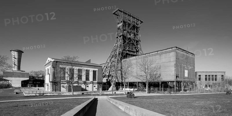 Double strut frame with machine hall in Consol Park