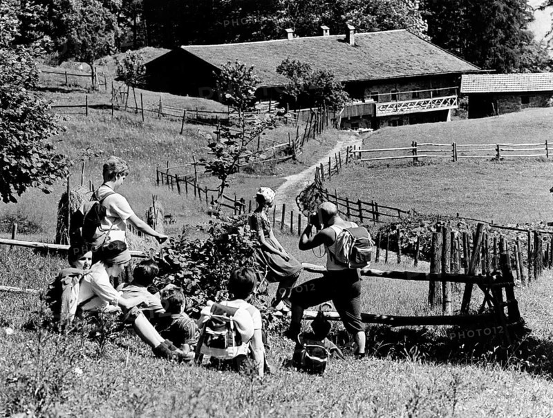Bergwandderer beim farmer am Berg unterm Petersberg