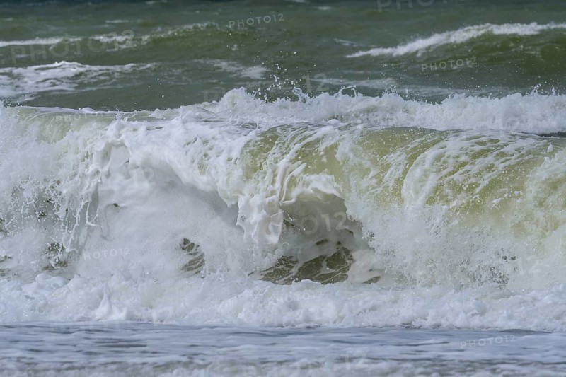 Breaking Wave