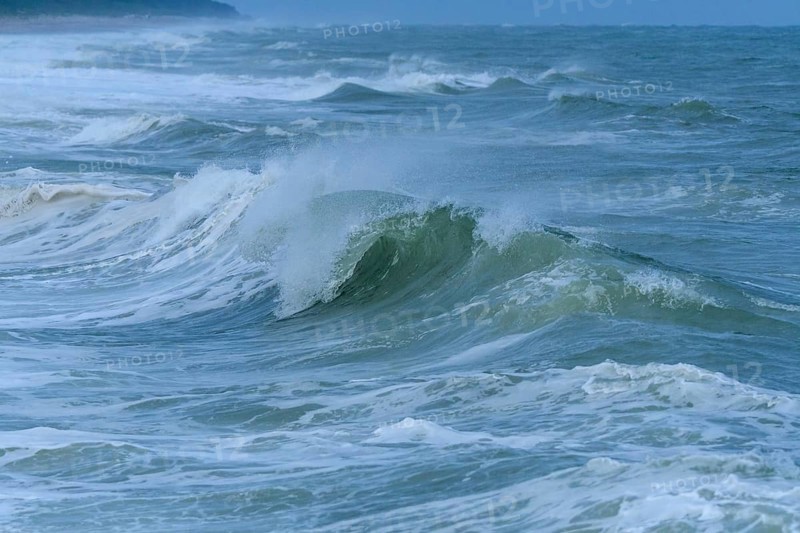 Breaking Wave
