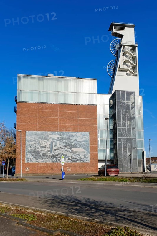 Shaft IV winding tower and machine hall in Consol Park
