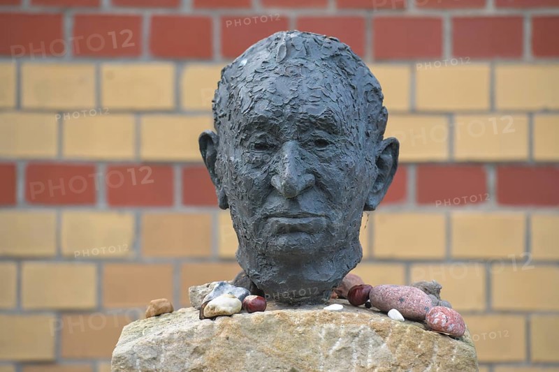 Grab Egon Bahr