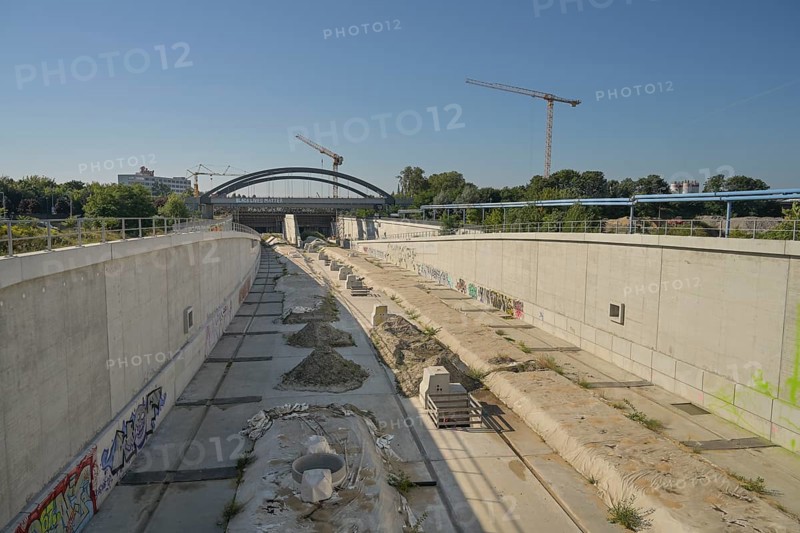 New construction of the A100 motorway