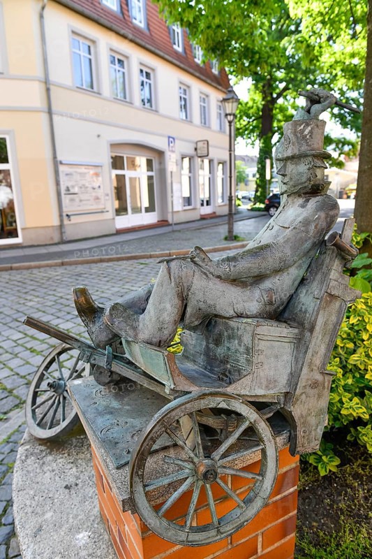 Bronze monument Cottbuser Postkutscher