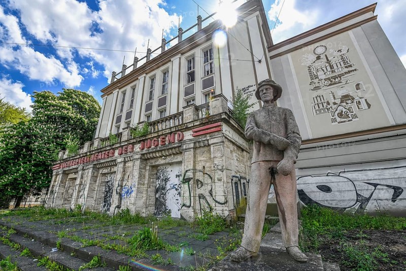 Altes Kino Lichtspieltheater der Jugend