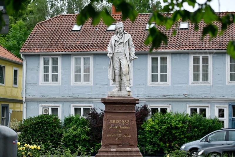 Albrecht Thaer Monument