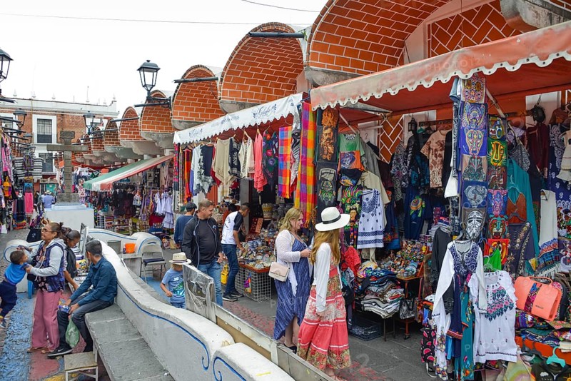 El Parian craft market