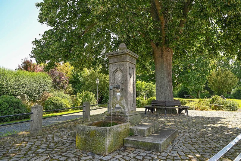 Fountain in front of the gate