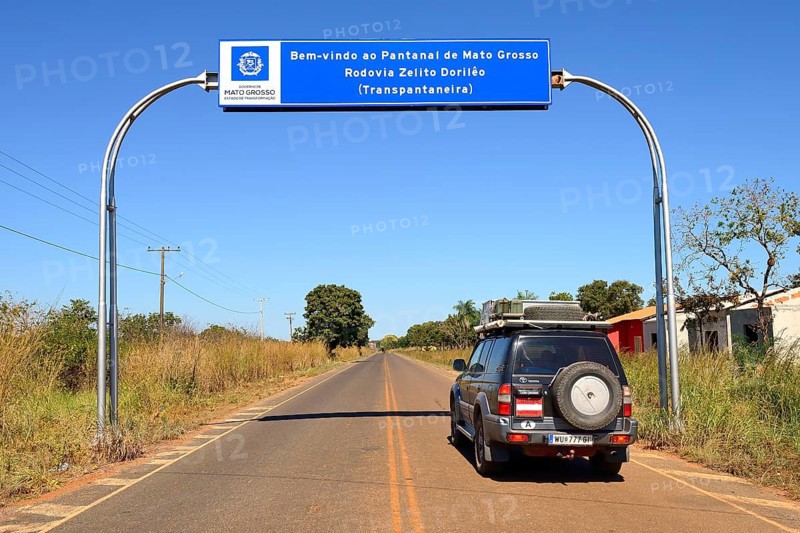 Toyota off-road vehicle under sign of the Transpantaneira