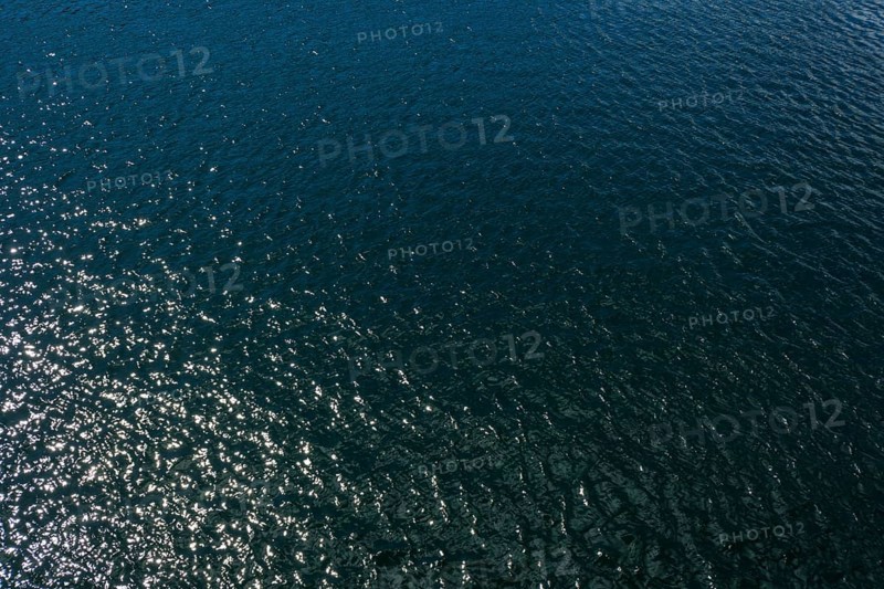Sea water curls