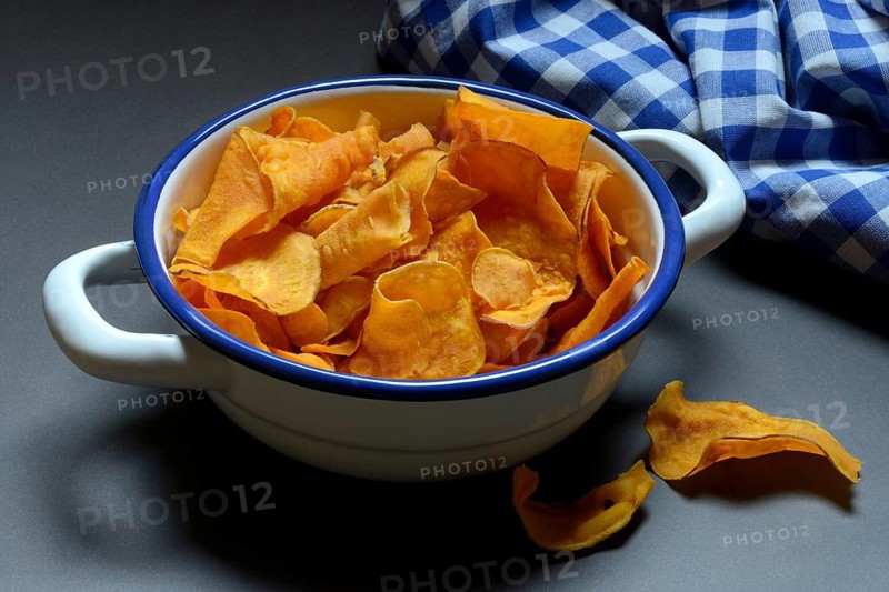 Sweet crisps in shell