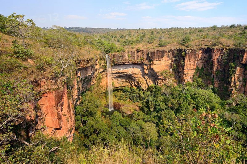 Veu da Noiva waterfall