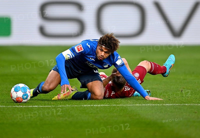 Tackle Georginio Rutter TSG 1899 Hoffenheim
