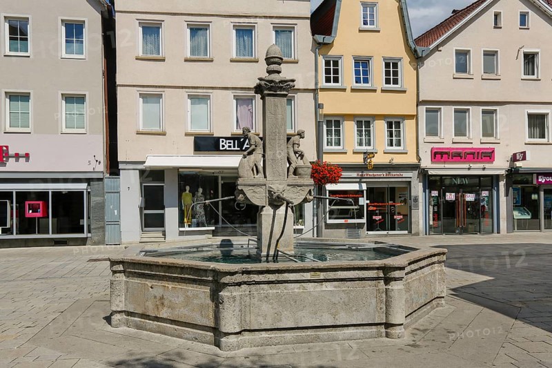 Tanners' and dyers' fountain in Wilhelmstrasse by Professor Josef Zeitler