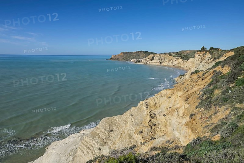 Limestone rocks north of Scala dei Turchi