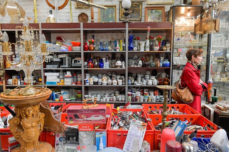 Indoor flea market at the Arena
