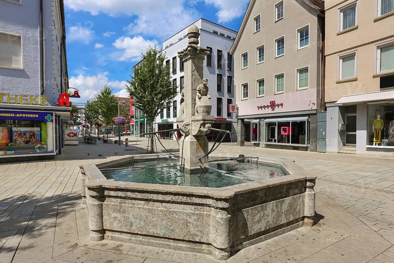 Tanners' and dyers' fountain in Wilhelmstrasse by Professor Josef Zeitler