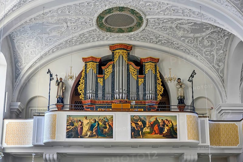 Organ loft