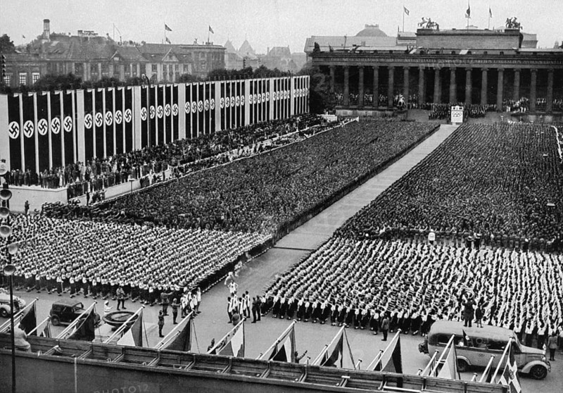 German youth in the Lustgarten