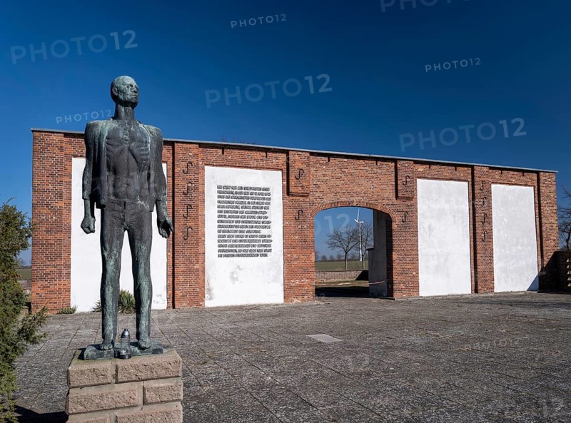 Feldscheune Isenschnibbe Gardelegen Memorial