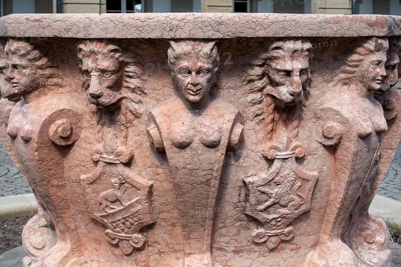 Brunnen im Hof vom Buesing-Palais